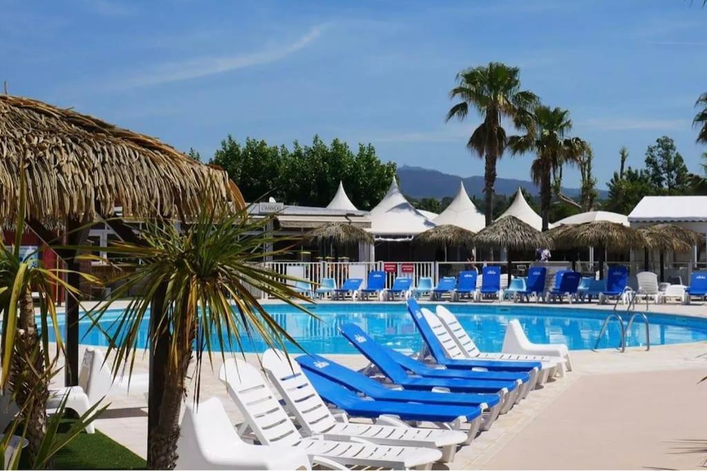 Le Moorea Mobilhome Camping Le Montourey 4 Etoiles Fréjus Esterno foto